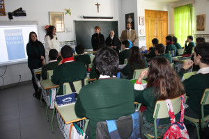 Charla en el Colegio Madres Agustinas para prevenir el consumo de alcohol entre menores.