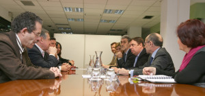 Reunión entre el consejero de Agricultura, Pesca y Medio Ambiente y los representantes de la Plataforma en defensa de los riegos del Condado.