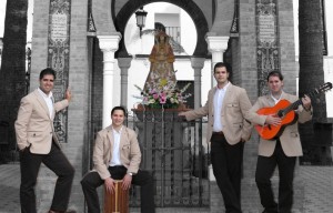 Pertenecientes al coro de la Hermandad del Rocío de su localidad natal desde muy pequeños, en 2007 estos cuatro amigos deciden unirse para empezar juntos un nuevo recorrido musical. 