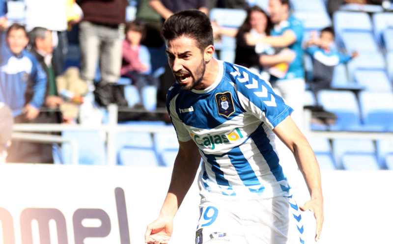 Chuli sigue viendo puerta con facilidad y ante el Racing volvió a ser decisivo. / Foto: Josele Ruiz.