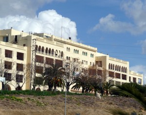 Imagen del Hospital Vázquez Díaz de Huelva. / Foto. www.wikipedia.org.