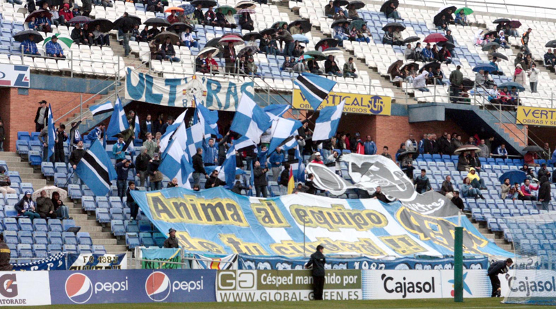 Los abonados del Recre tendrán facilidades para comprar entradas para el partido del sábado. / Foto: Josele Ruiz.