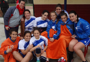 El equipo zalameño se encaramó al primer puesto en el Provincial Infantil femenino de balonmano. / Foto: J. M. Jiménez.