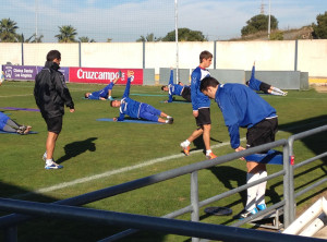 Los jugadores del Recre en el entrenamiento del jueves en la ciudad deportiva. / Foto: P. G.