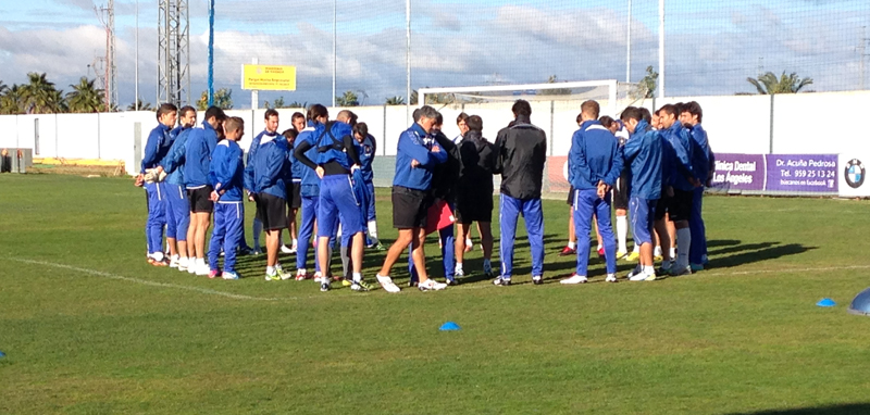 Los profesionales albiazules reanudan el trabajo para preparar el partido en Lugo. / Foto: P. G.