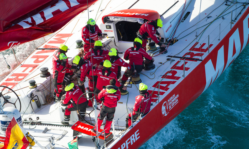 Continúa la singladura del VO70 de Mapfre en busca del objetivo del viaje.