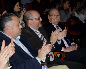 El presidente de Nutrición Center, Antonio González, junto al alcalde de Huelva.