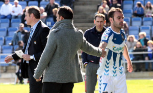 Puigdollers, en el momento de ser sustituido en el anterior partido en Huelva ante el Numancia. / Foto: Josele Ruiz.