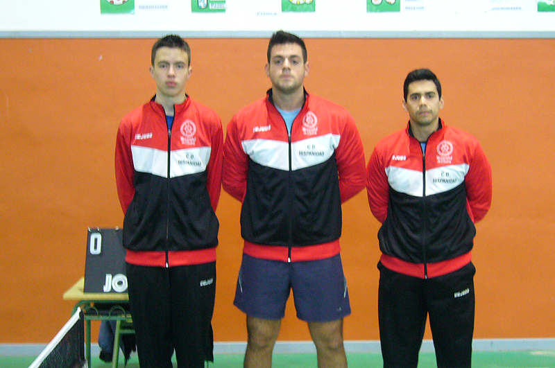 Miembros del equipo de tenis de mesa de La Hispanidad. / Foto: Leopoldo Mata