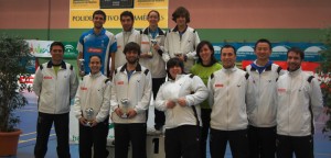 Los jugadores del Recreativo IES La Orden de bádminton tienen un fin de semana ajetreado.