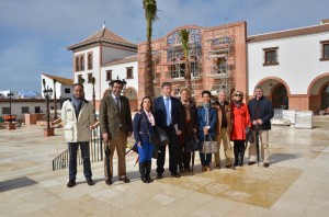 Un momento de la visita realizada a las obras de la Plaza de la Coronación. 