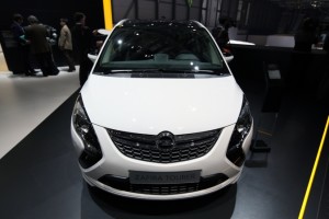 El Zafira Tourer 1.6 CDTI en el Stand de Opel