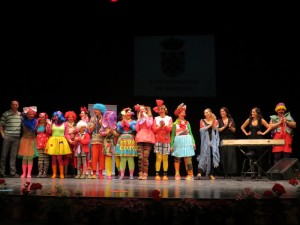 Algunos de los artistas participantes en la gala.