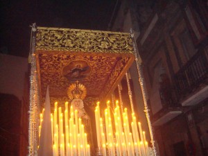 El paso de María Santísima del Rocío y Esperanza. 