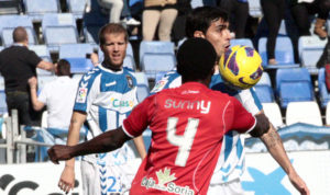 Dimas y Morcillo, ausentes ante el Sabadell por sanción, regresarán al once. / Foto: Josele Ruiz.