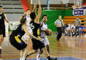 El CDB Enrique Benítez superó con claridad al CD Huelva en el derbi de Primera Masculina.