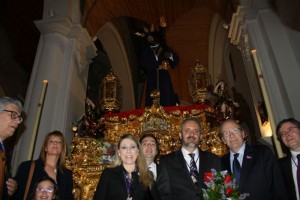 Ofrenda floral al Nazareno.