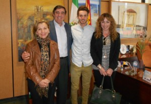 El joven onubense ha obtenido medalla de oro en la modalidad de peluquería. 