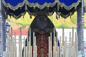 Los onubenses demostraron sus ganas de Semana Santa.