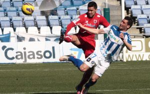 Arana ha protagonizado una recuperación récord y podrá estar en Alcorcón. / Foto: Josele Ruiz.