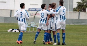 El equipo recreativista mejoró en su último partido liguero ante el Ayamonte. / Foto: Josele Ruiz.