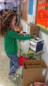 Los pequeños de Aracena aprenden a reciclar en el colegio.