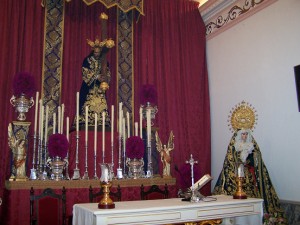 Detalle del altar situado con motivo de la novena celebrada a Padre Jesús.