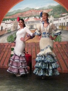 Las campilleras pudieron ver las nuevas tendencias de la moda flamenca. 