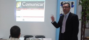 La revista Comunicar también fue presentada en Los Jueves de la Prensa. 