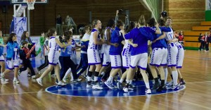 El CB Conquero seguirá en Liga Femenina en la temporada 2013-14.