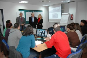 El alcalde de Huelva visitó a los alumnos del curso.