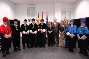 Los distinguidos con la Medalla de la Universidad de Huelva.