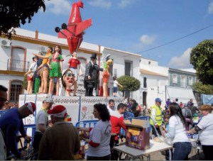 Las fallas de San Juan son las únicas que se celebran en la provincia de Huelva. / Foto: Juan Antonio Ruiz.