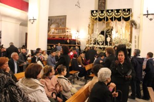 Los sanjuaneros arroparon a sus titulares en el interior del templo parroquial. / Foto: Juan Antonio Ruiz