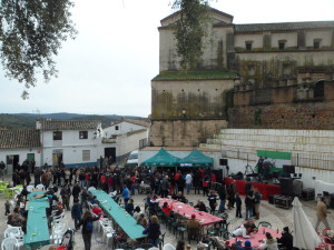 Linares de la Sierra disfrutó de un gran cocido. / Foto: Javier Moya