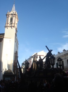 La Hermandad de los Desamparados ha salido de la Iglesia de La Concepción. 