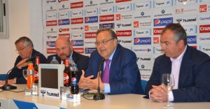 Un momento de la presentación de José Antonio Fernández, como nuevo delegado en Huelva de la Federación Andaluza de Fútbol.