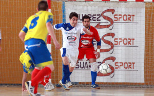 Partido tranquilo dado que los dos protagonistas ya habían amarrado la permanencia. / Foto; Josele Ruiz.