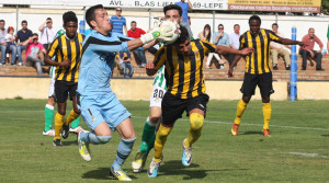 Tras la derrota sufrida ante el Betis B, el cuadro lepero tiene complicada la permanencia. / Foto: Josele Ruiz.