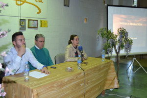 Inauguración de la Escuela de Padres y Madres de Almonte.