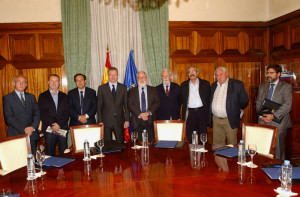 Alberto Ruiz Gallardón se reunió con miembros de diversas organizaciones.