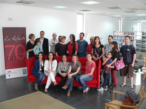 Foto de familia de la inauguración de la exposición fotoRábida 2013 de los alumnos del I Curso de experto en fotografía