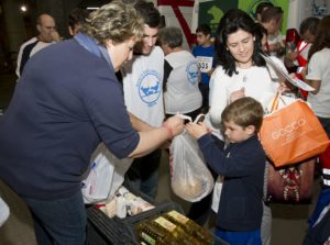 Los alimentos han sido donados al Banco de Alimentos y la Cruz Roja de Huelva.