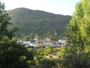 Una bella imagen de Linares de la Sierra.