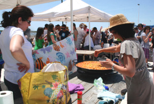 La edición del festival del año pasado (2012), con su Concurso de Paellas, atrajo a los visitantes.