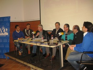 Mesa redonda sobre los 50 años del fútbol puntaumbrieño.