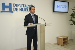 Alejandro Márquez ha presentado la iniciativa. 