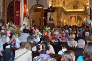 Ante la Virgen del Rocío. 