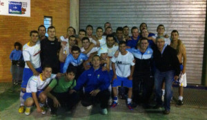 El equipo bonariego celebró por todo lo alto el ascenso a Regional Preferente.