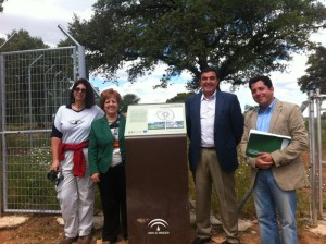 Visita de Vicente Zarza al conjunto dolménico La Zarcita